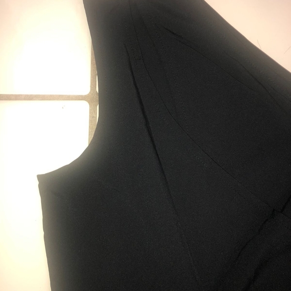 One shoulder Cut-Out Ombre Pleated Maxi Dress - Picture 5 of 9